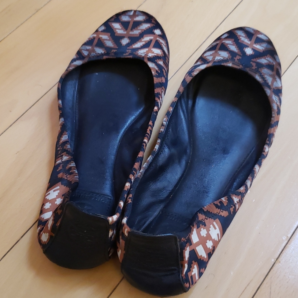 Tory burch Flat Size7